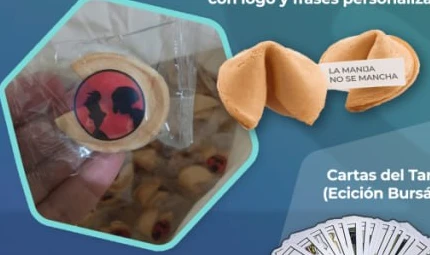 Galletitas de la fortuna con logo y mensajes personalizados